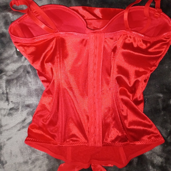 Costumes - Picture 3 of 15